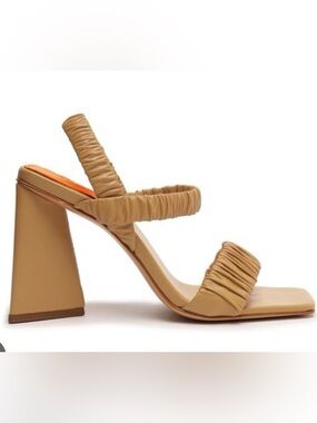 Schutz Lirah nappa square toe block high heeled sandals size 9